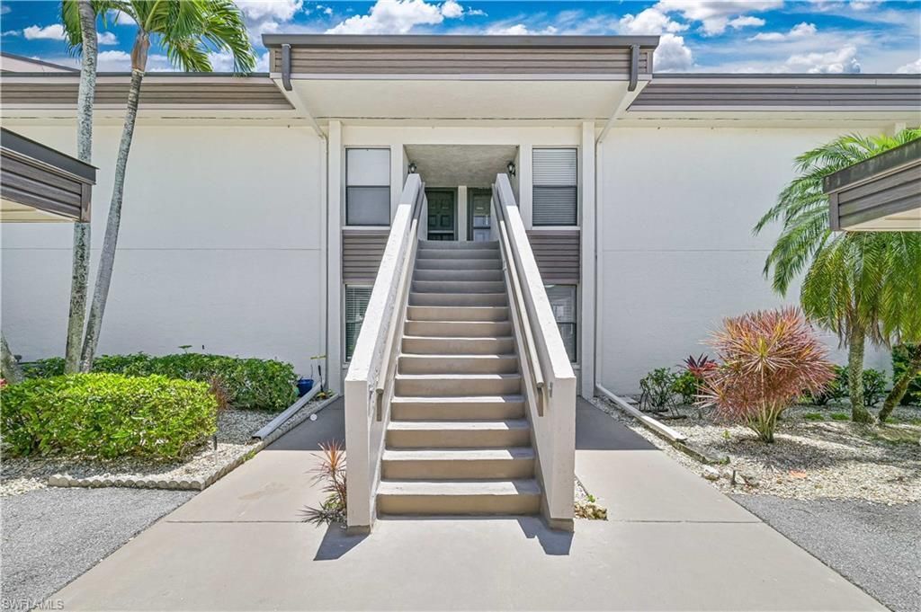 5530 Trailwinds Dr, Unit 726, Fort Myers, FL 33907 Photo