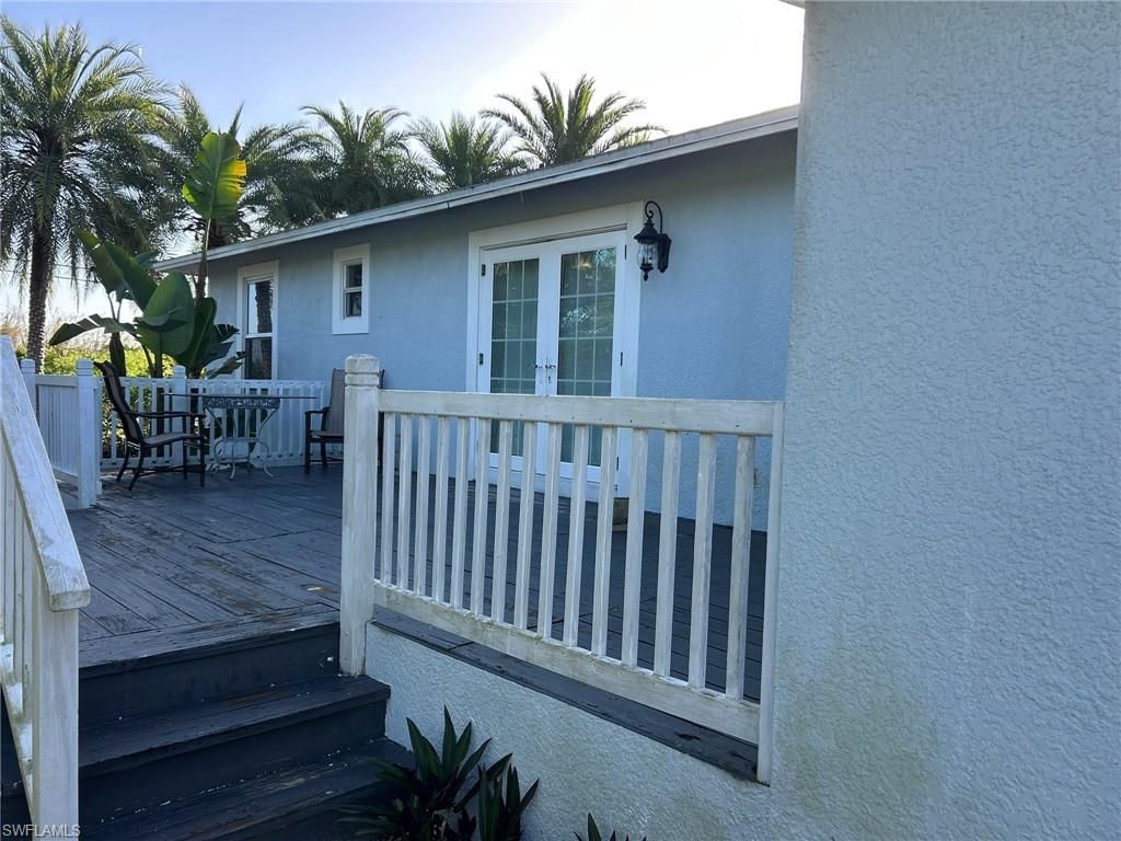 7072 Sundiet Blvd, Bokeelia, FL 33922 Photo