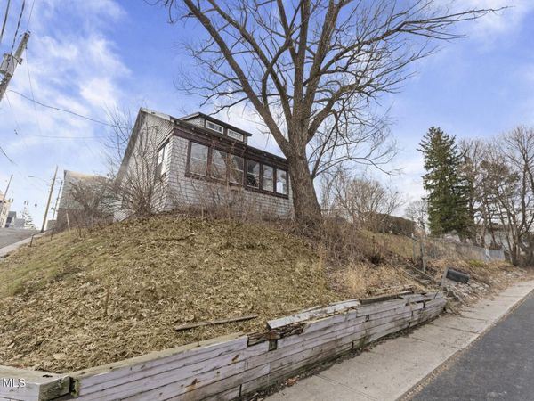 1498 2nd Street, Rensselaer, NY 12144