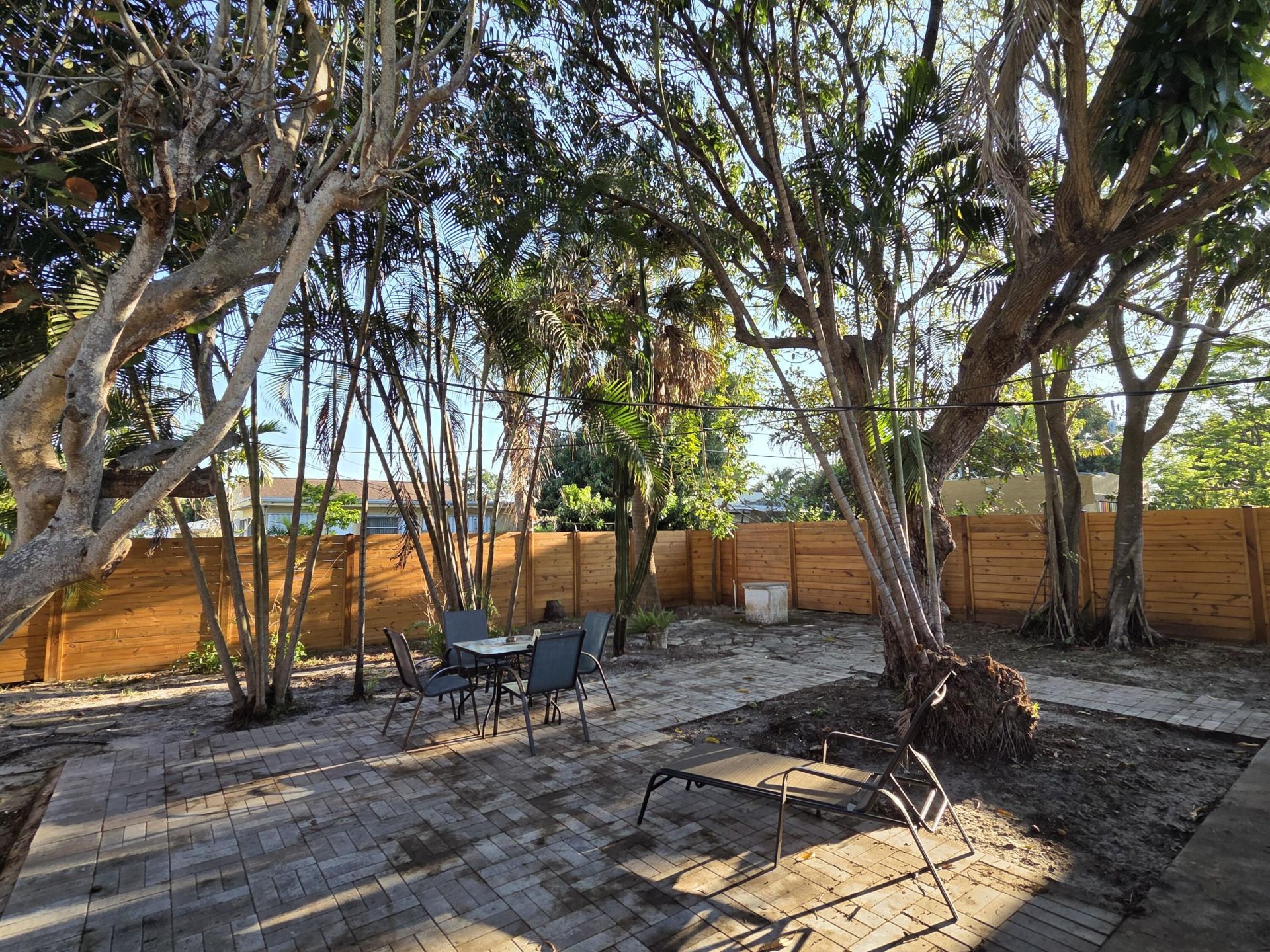 829 Macy Street, West Palm Beach, FL 33405 Photo