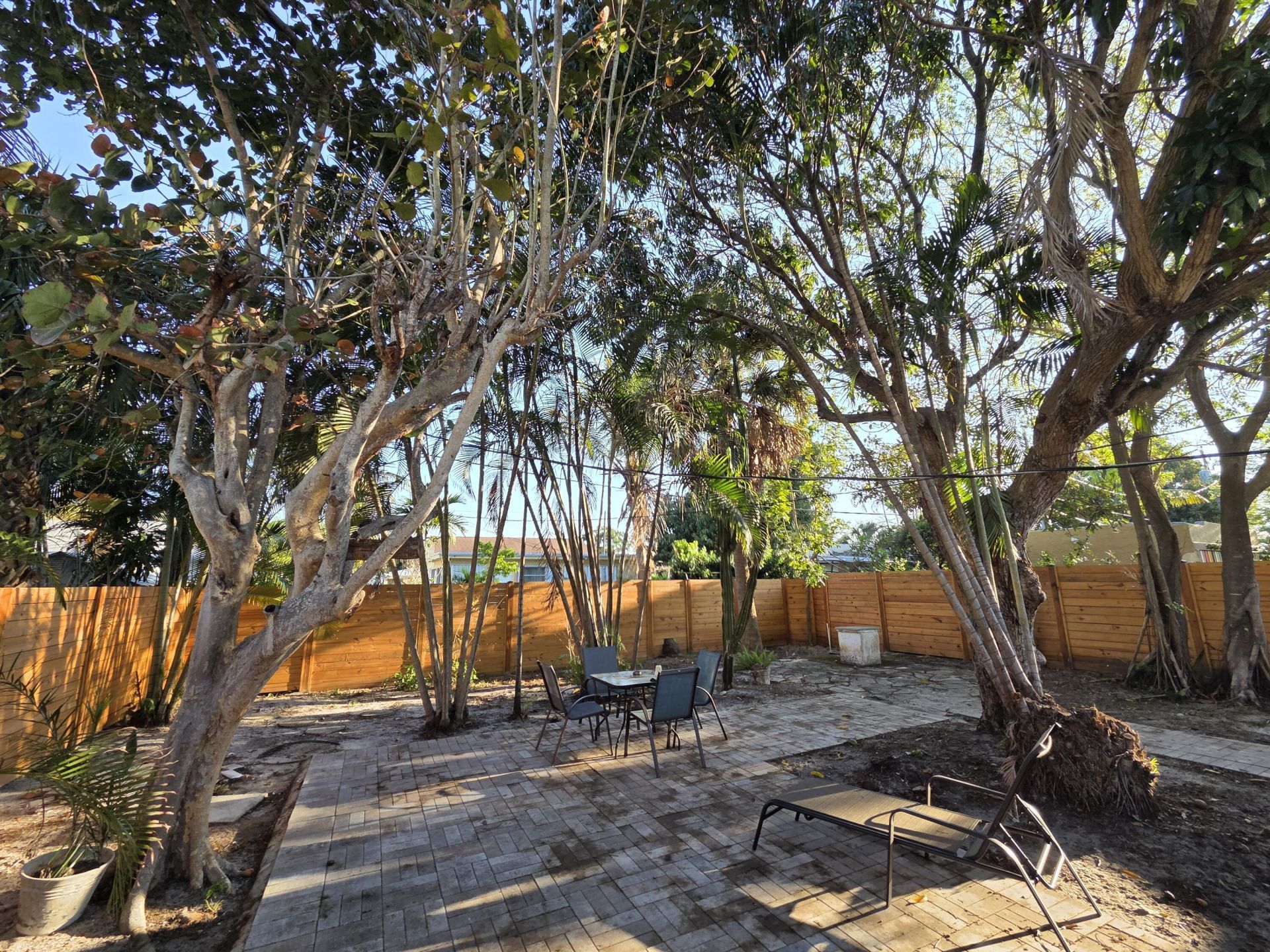 829 Macy Street, West Palm Beach, FL 33405 Photo