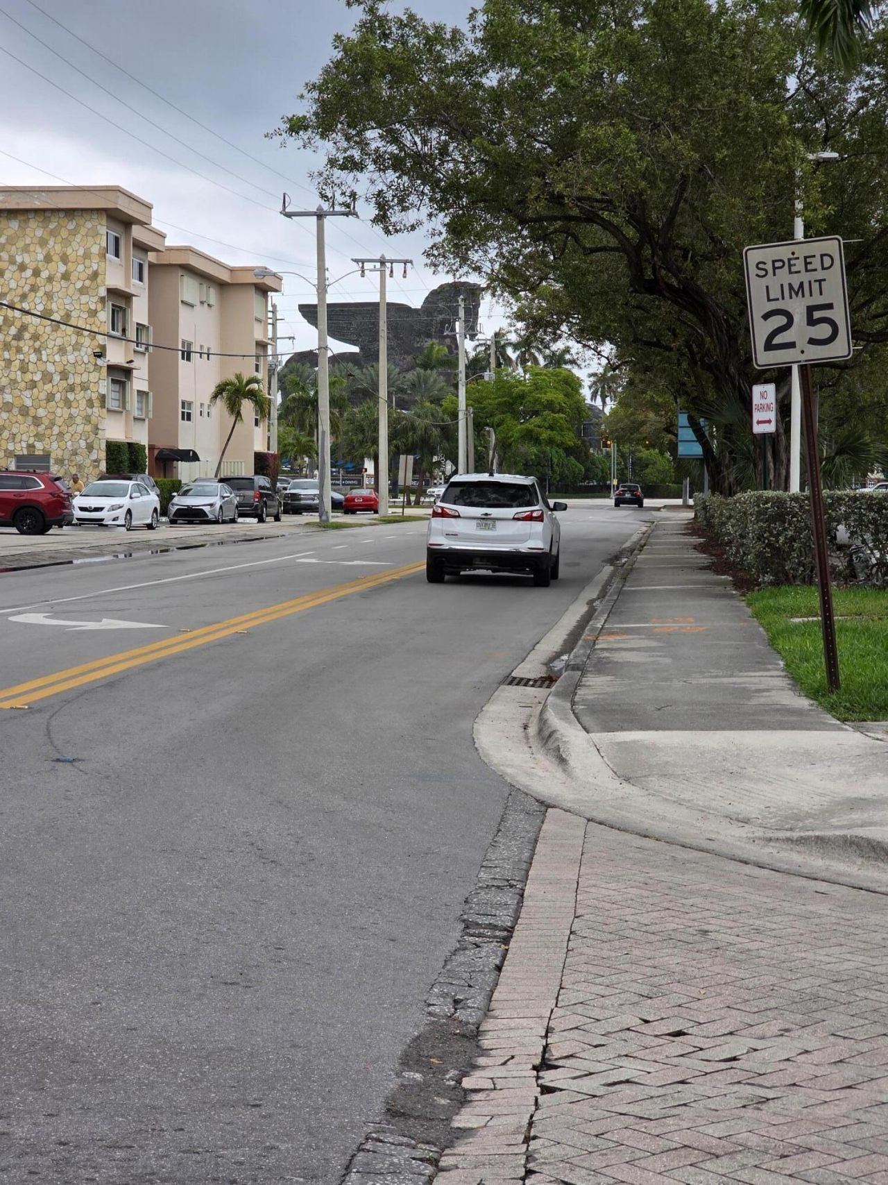 304 SE 4th Avenue, Unit 1-2, Hallandale Beach, FL 33009 Photo