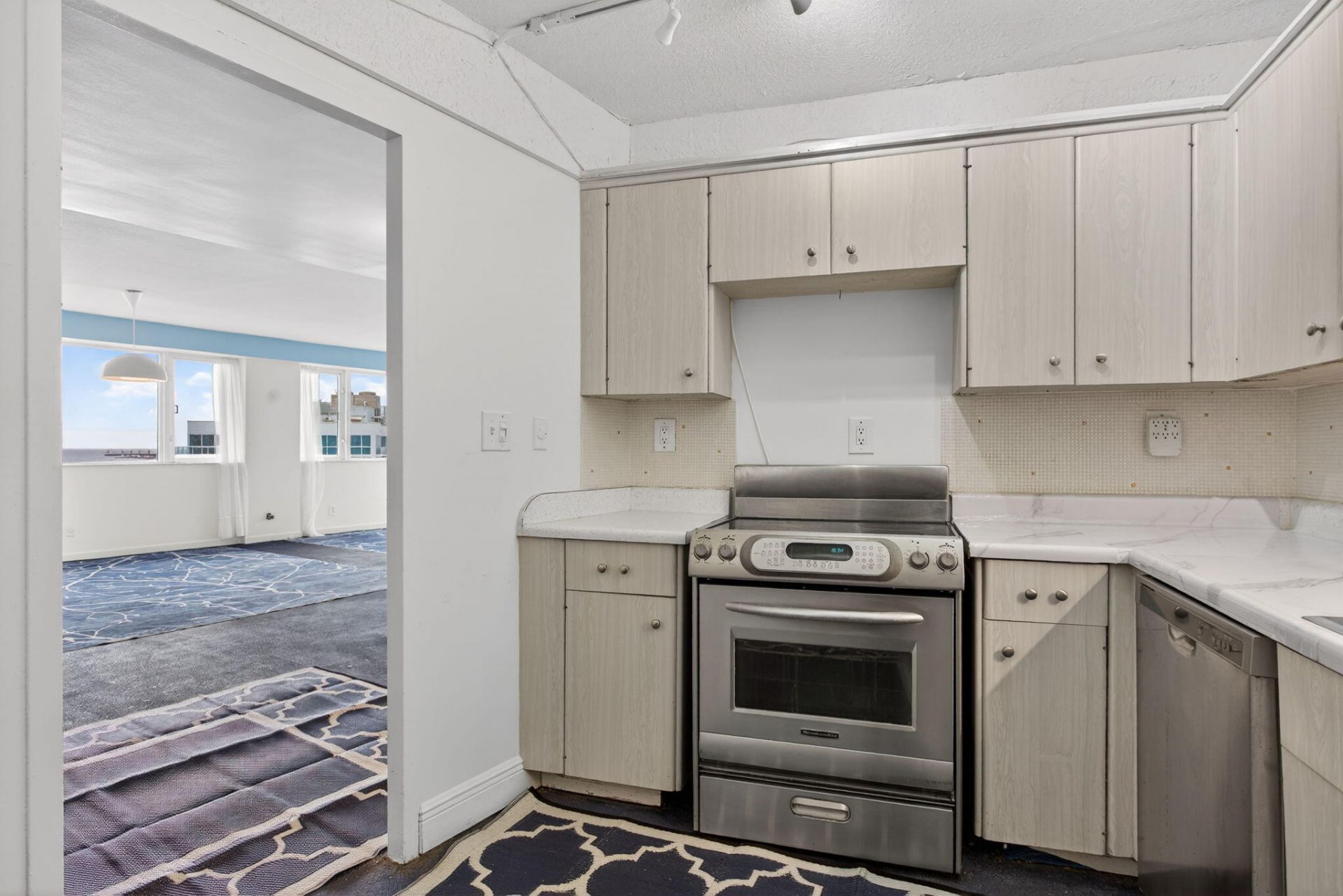 3000 Holiday Drive, Unit 1602, Fort Lauderdale, FL 33316 Photo
