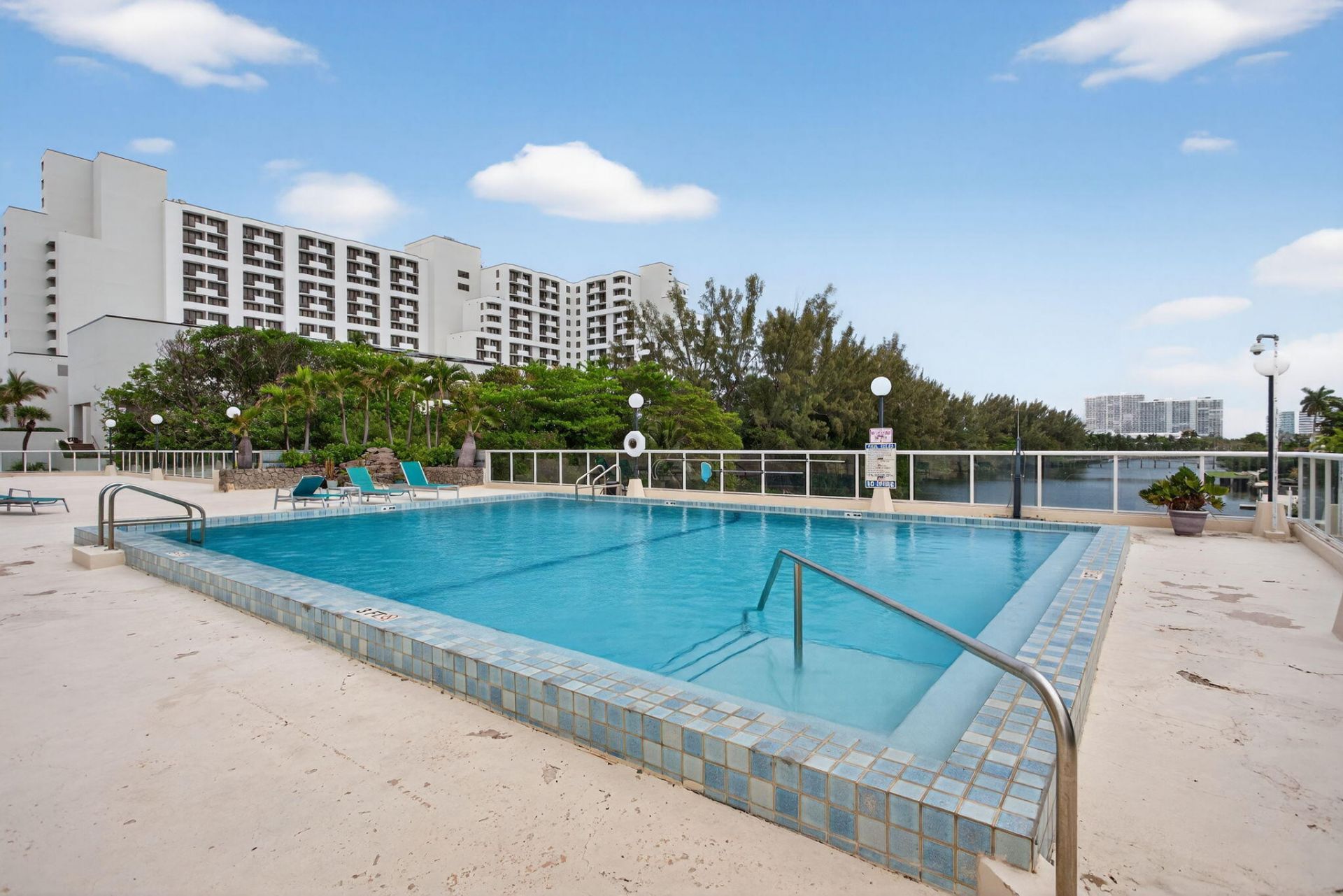 3000 Holiday Drive, Unit 1602, Fort Lauderdale, FL 33316 Photo