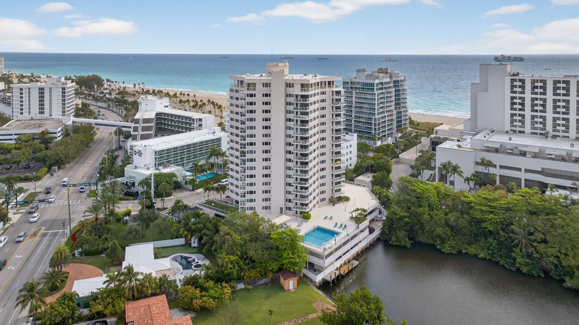 3000 Holiday Drive, Unit 1602, Fort Lauderdale, FL 33316 Photo