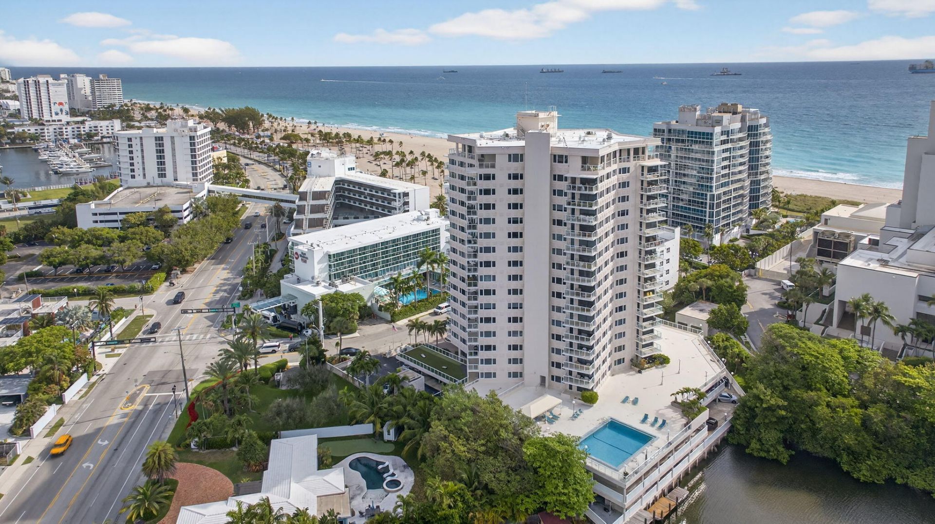 3000 Holiday Drive, Unit 1602, Fort Lauderdale, FL 33316 Photo