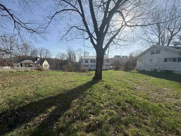 1301-1303 Camden Drive, Charleston, WV 25302