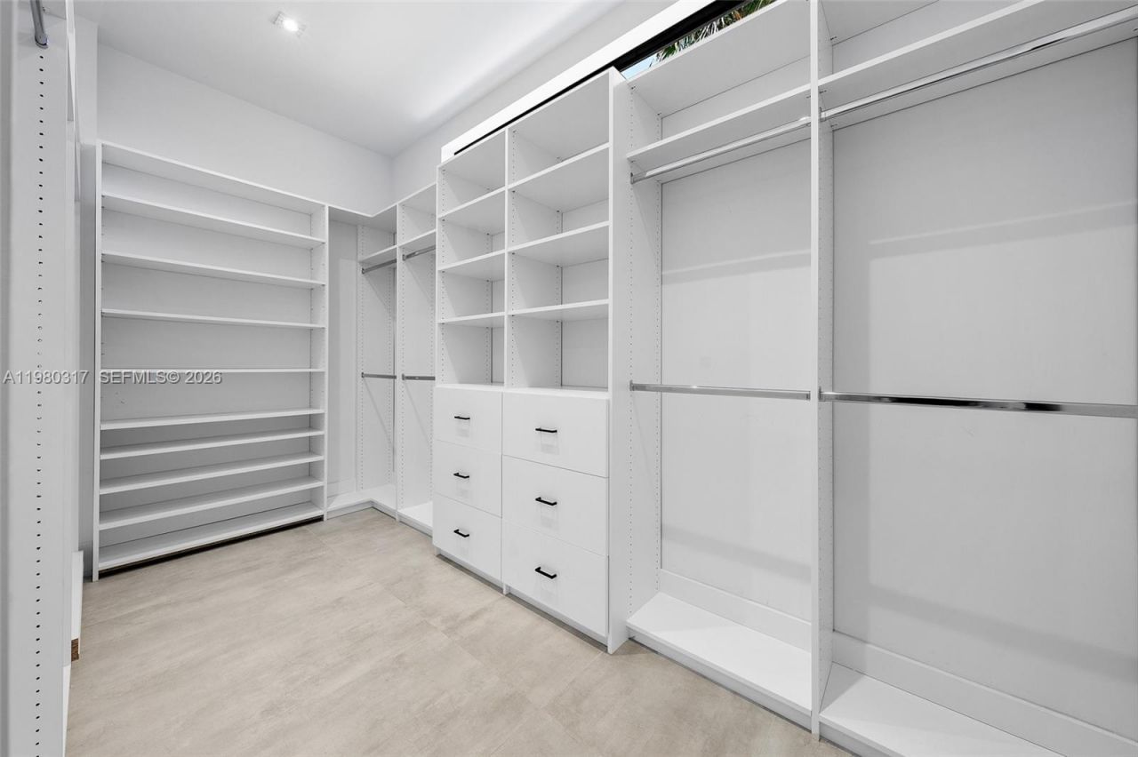 2500 Middle River Dr , Fort Lauderdale, FL 33305 Photo