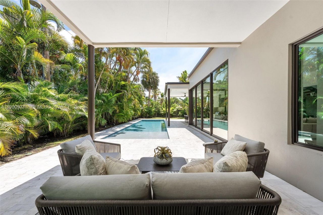 2500 Middle River Dr , Fort Lauderdale, FL 33305 Photo