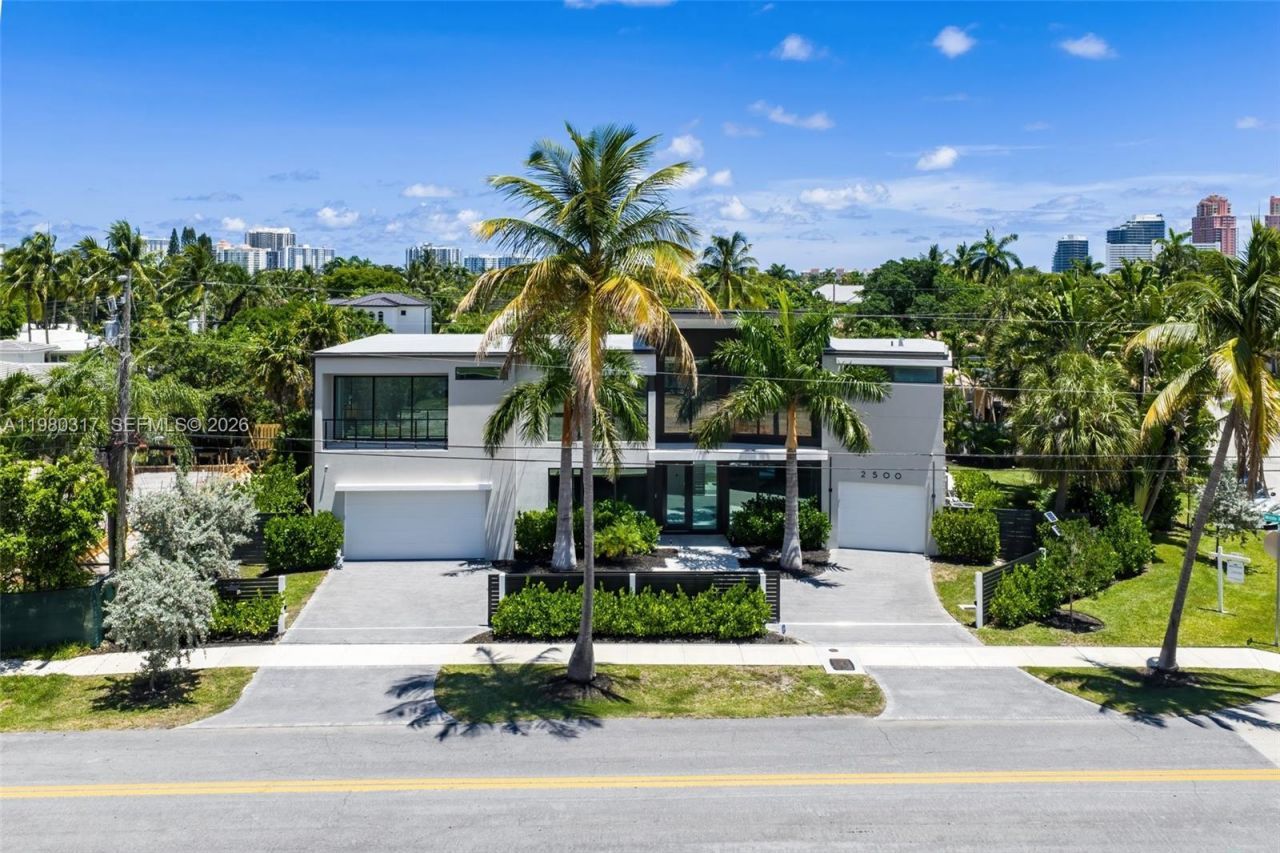 2500 Middle River Dr, Fort Lauderdale, FL 33305 Photo