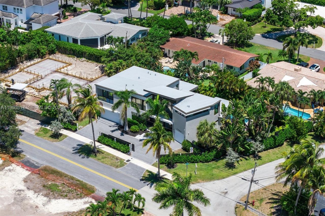 2500 Middle River Dr, Fort Lauderdale, FL 33305 Photo