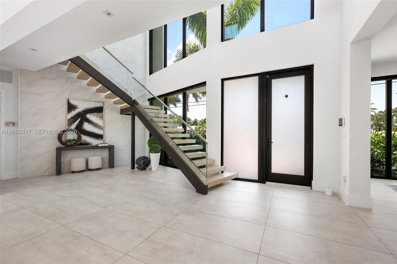 2500 Middle River Dr, Fort Lauderdale, FL 33305 Photo