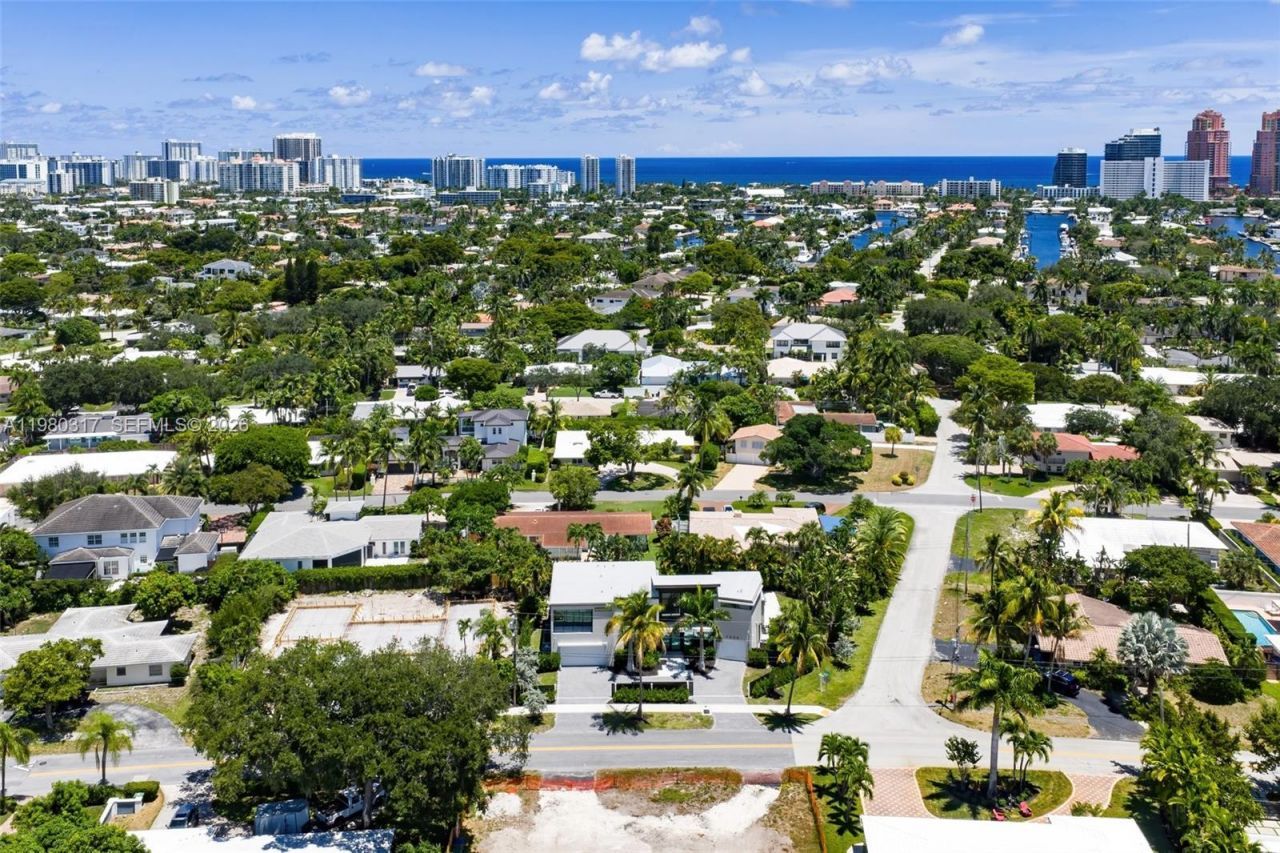 2500 Middle River Dr, Fort Lauderdale, FL 33305 Photo