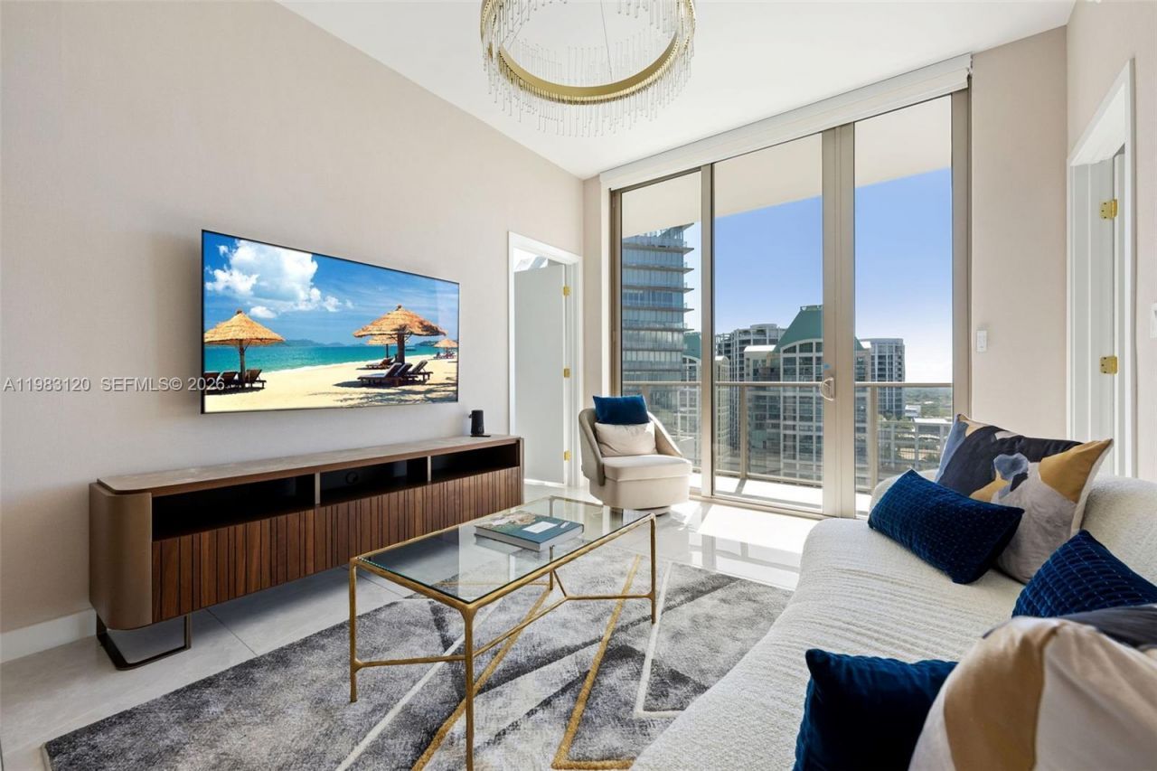 2678 Tigertail Ave, Unit 1705, Miami, FL 33133 Photo