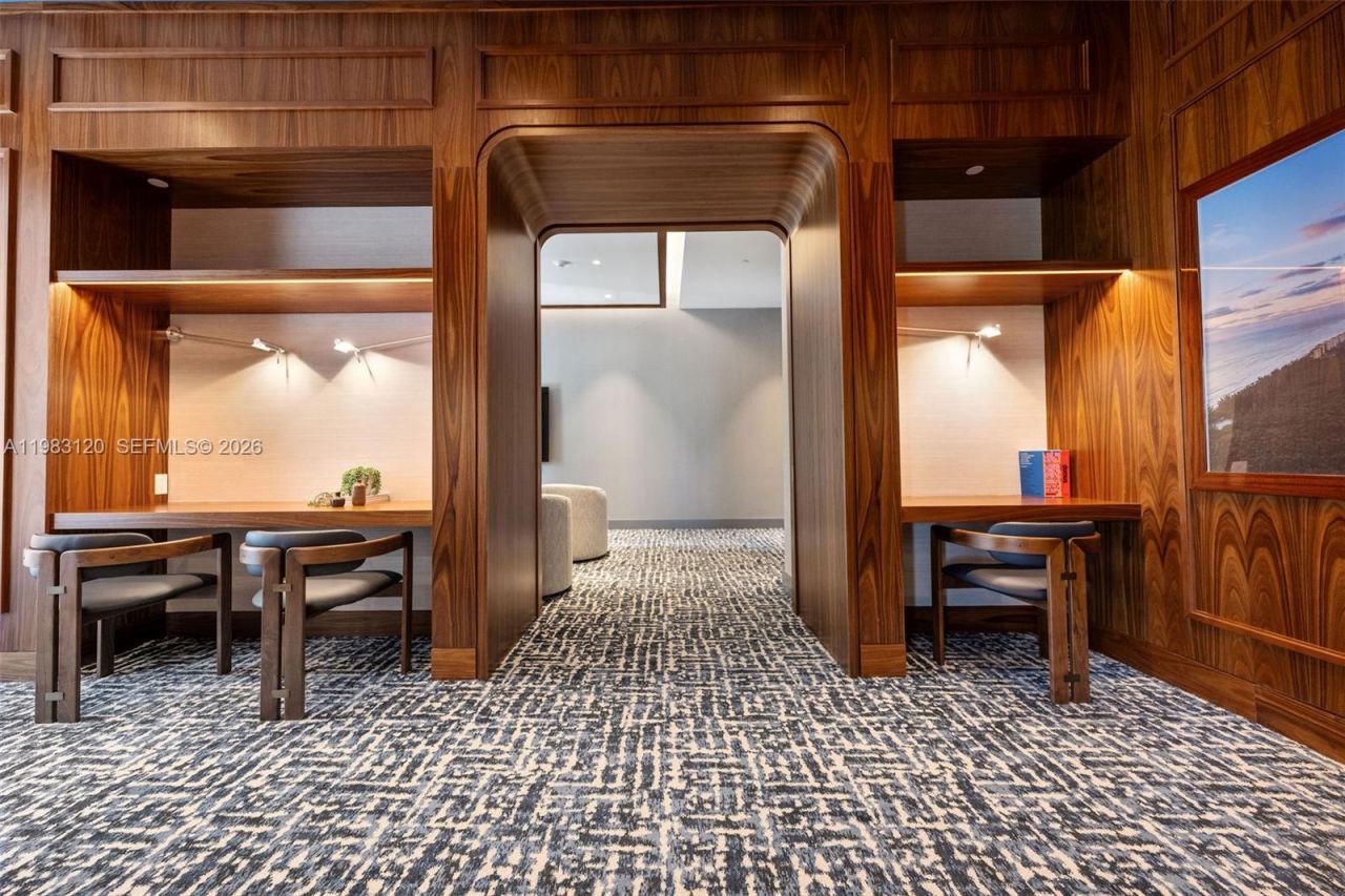 2678 Tigertail Ave, Unit 1705, Miami, FL 33133 Photo