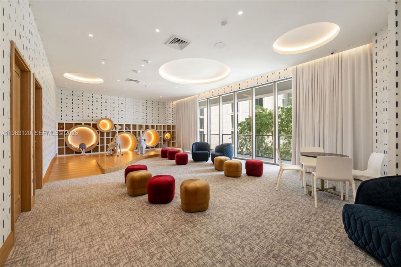 2678 Tigertail Ave, Unit 1705, Miami, FL 33133 Photo