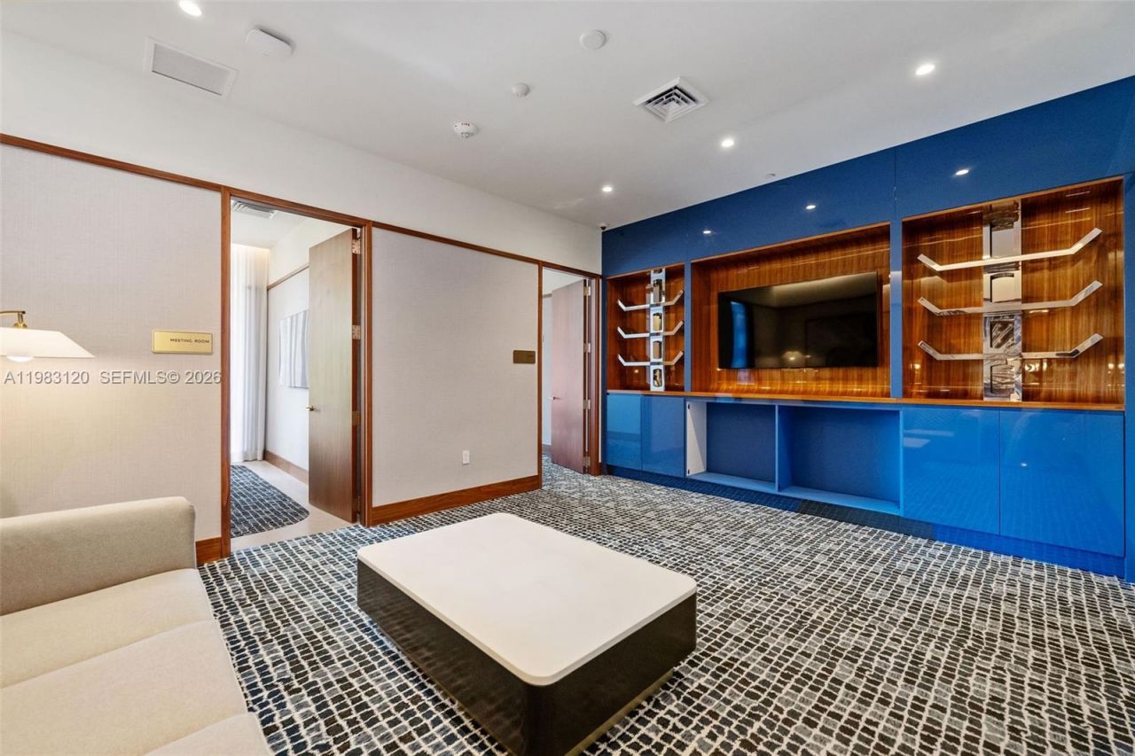 2678 Tigertail Ave, Unit 1705, Miami, FL 33133 Photo