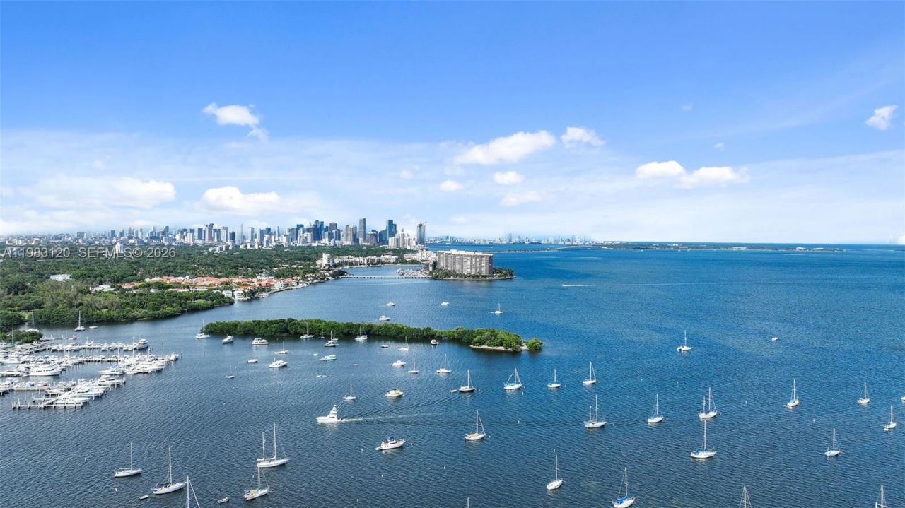 2678 Tigertail Ave, Unit 1705, Miami, FL 33133 Photo