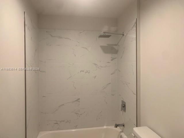 2555 NE 193rd St , Unit 2108, Miami, FL 33180 Photo