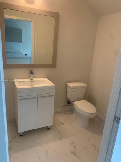 2555 NE 193rd St , Unit 2108, Miami, FL 33180 Photo