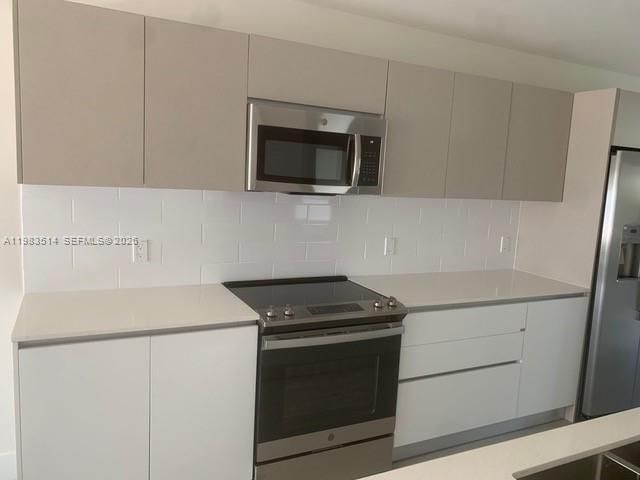 2555 NE 193rd St , Unit 2108, Miami, FL 33180 Photo