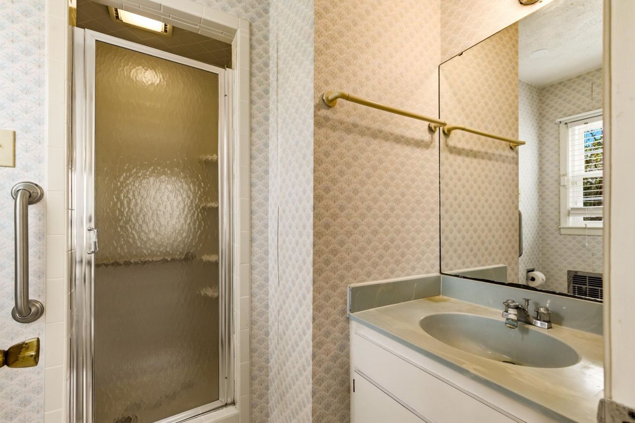 3955 Juniper Bay Rd. Photo 21