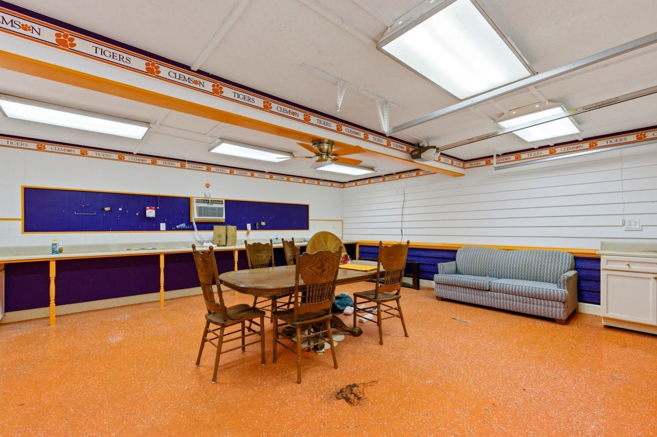 3955 Juniper Bay Rd. Photo 25