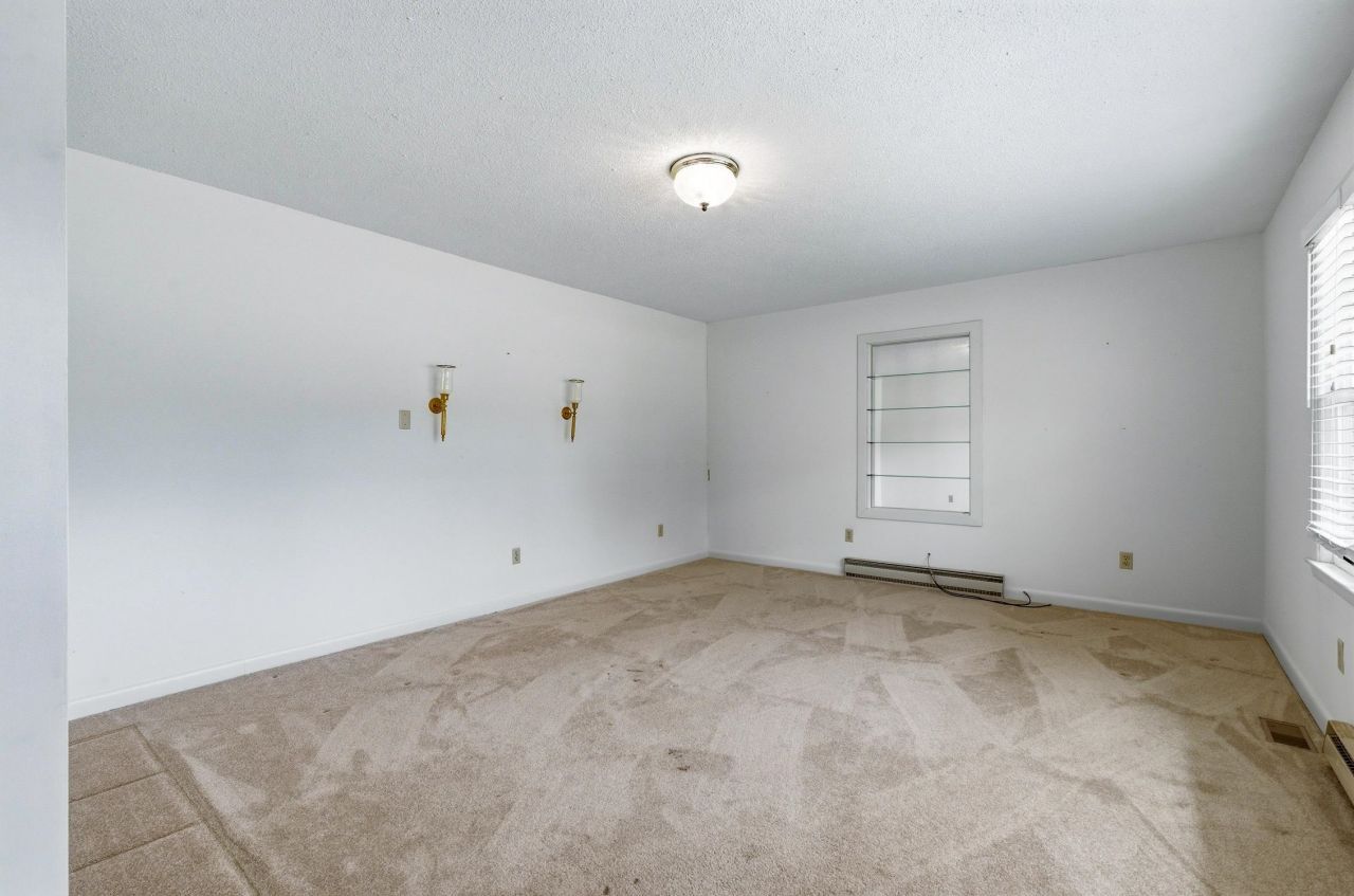 3955 Juniper Bay Rd. Photo 5