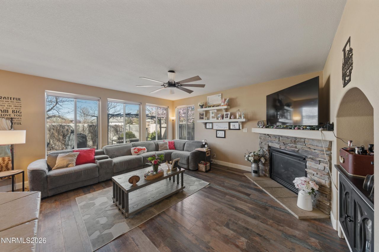 2375 Lincoln Meadows Drive, Reno, NV 89521 Photo