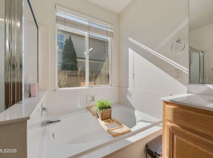 2375 Lincoln Meadows Drive, Reno, NV 89521 Photo