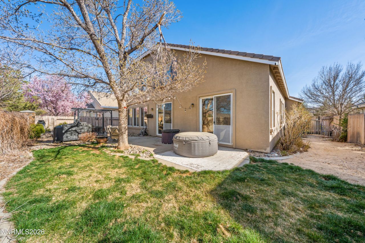2375 Lincoln Meadows Drive, Reno, NV 89521 Photo