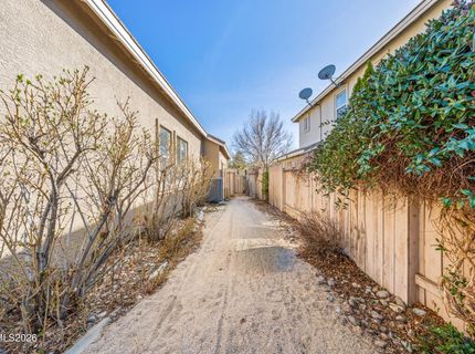 2375 Lincoln Meadows Drive, Reno, NV 89521 Photo