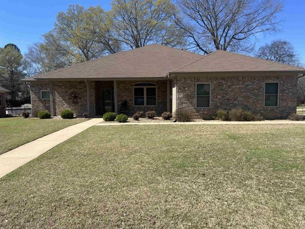 317 Fair Oaks Cove, Jacksonville, AR 72076