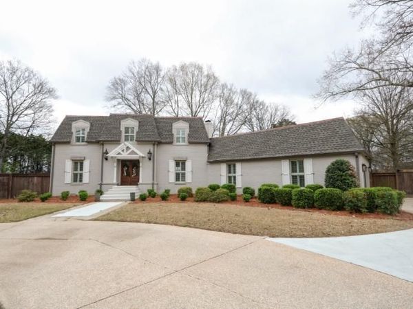 4491 Woodview Dr., Tupelo, MS 38826