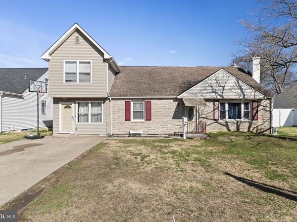 1306 NEW CHESTNUT STREET, BRISTOL, PA 19007