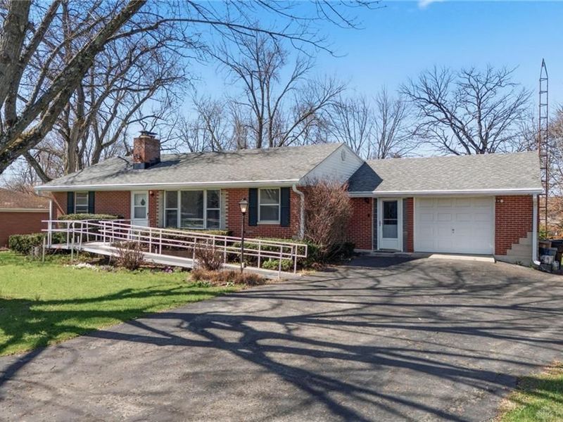 241 Grand Vista Drive, Beavercreek, OH 45440 Photo 3