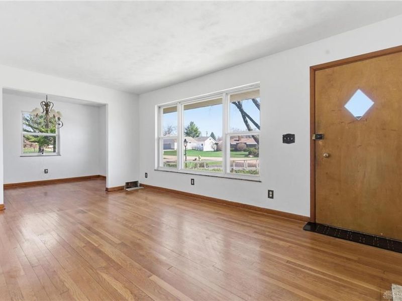 241 Grand Vista Drive, Beavercreek, OH 45440 Photo 8