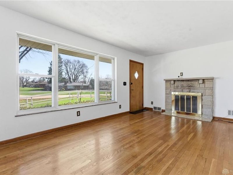 241 Grand Vista Drive, Beavercreek, OH 45440 Photo 9