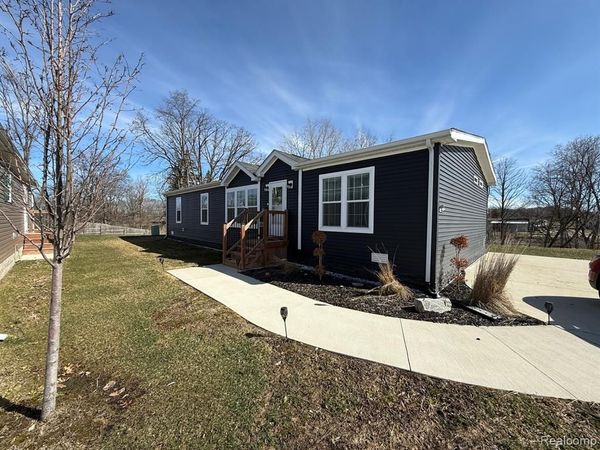 6450 Prince Boulevard, Tyrone Twp, MI 48430