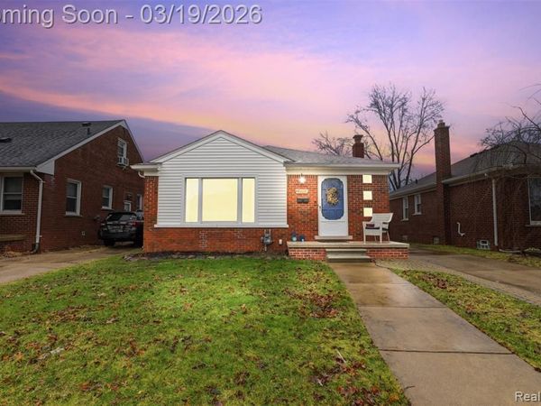 6789 Larme Avenue, Allen Park, MI 48101