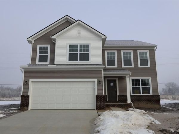 34427 Starling, Chesterfield Twp, MI 48047