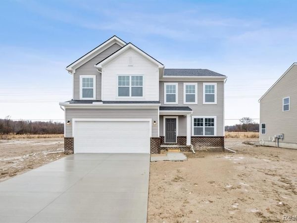 34427 Starling, Chesterfield Twp, MI 48047