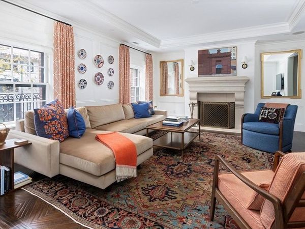 142 Chestnut St, Unit 8-9, Boston, MA 02108