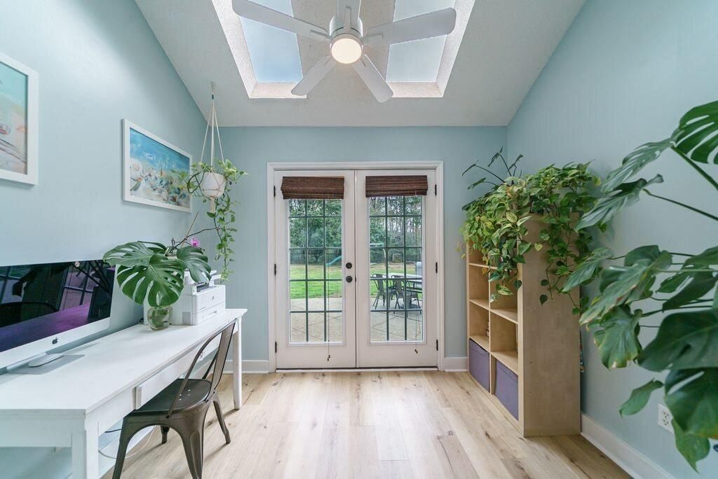 1680 Babington Way Photo 10