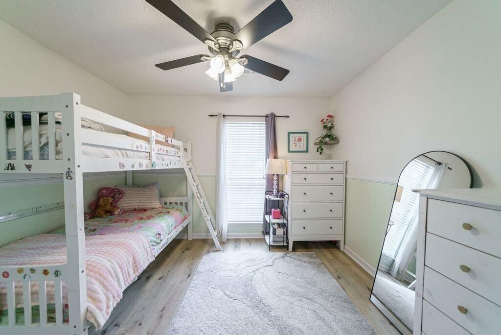 1680 Babington Way Photo 21