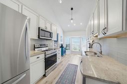 1680 Babington Way photo 4