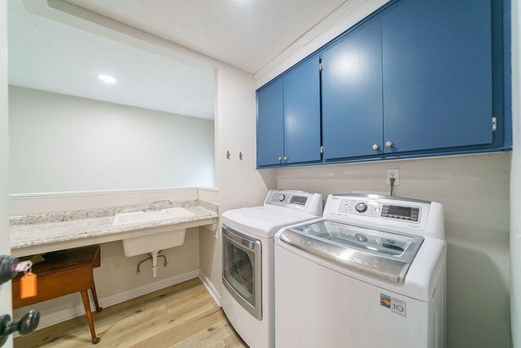 1680 Babington Way Photo 8