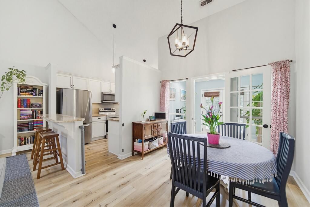 1680 Babington Way Photo 9