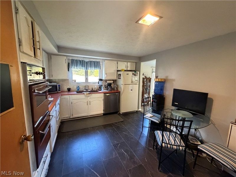 1539 Jacobs Lane, Kent, OH 44240 Photo 11