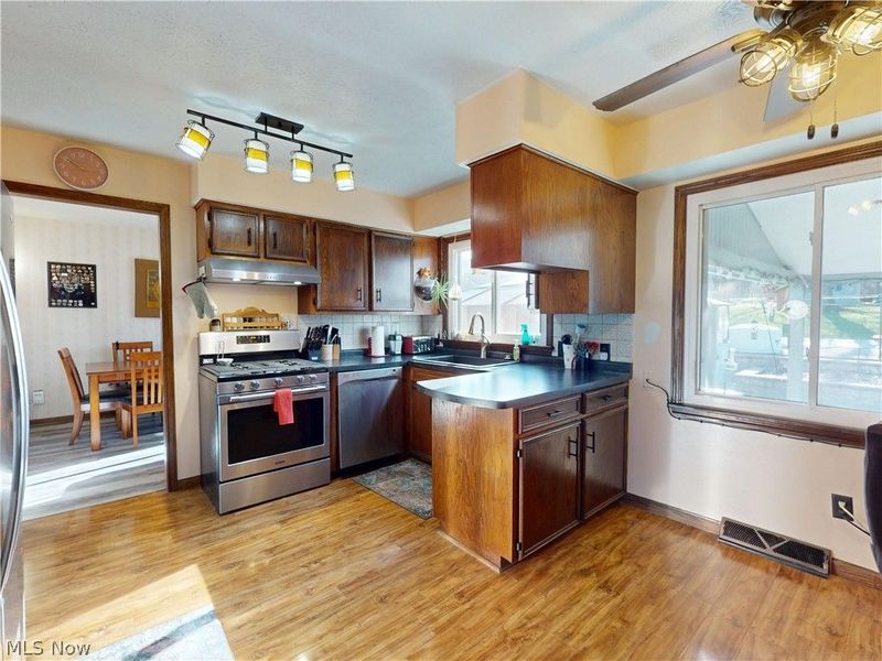 495 S Elm Avenue, Tallmadge, OH 44278 Photo 10